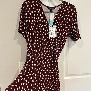 41 Hawthorn | Maroon and White | Maternity Dress | Size Large Petite
